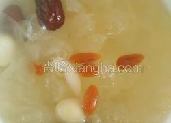 红枣银耳莲子羹