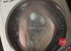 青椒回锅肉的做法图解2