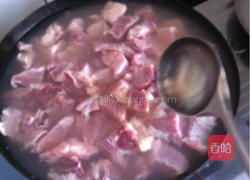 炖牛肉的做法图解1