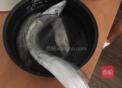 辣椒炒带鱼的做法图解1
