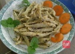 炸小鱼的做法图解6