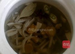 肉皮冻的做法图解2
