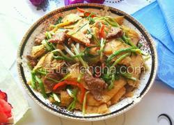 油豆腐炒蒜苗