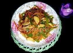 青椒胡萝卜丝炒肉
