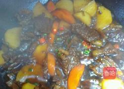 土豆烧牛肉的做法图解9