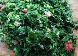 凉拌肉丁菠菜的做法图解4