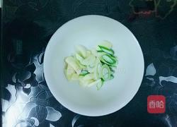 木须西芹木耳的做法图解2