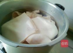 水晶猪皮冻的做法图解1