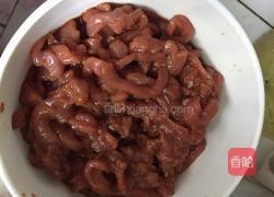 香辣肉丝的做法图解1