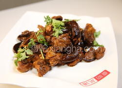 香菇炒鸡块