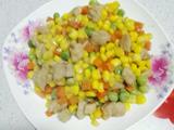 玉米红罗卜青豆肉丁的做法[图]
