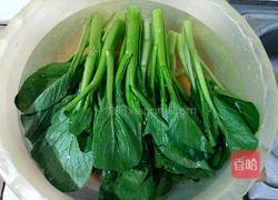 白灼菜心的做法图解1