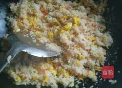 胡萝卜蛋炒饭的做法图解5