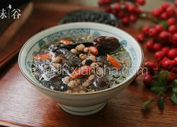 黑豆首乌煲乌鸡汤