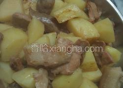 猪肉叉烧酱煮土豆