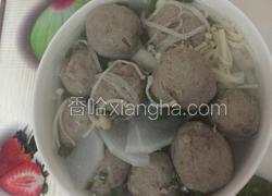金针菇萝卜牛筋丸汤