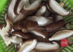 香菇炒肉的做法图解4