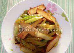 芹菜炒香干