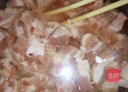 冬瓜炖排骨的做法图解1