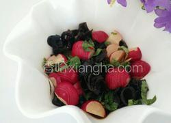 樱桃萝卜拌木耳