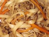 胡萝卜肉松炒面条