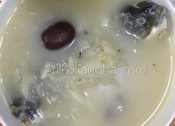 萝卜丝鲫鱼汤