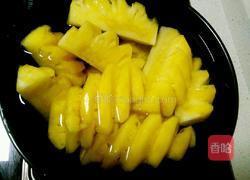 菠萝咕噜肉的做法图解2