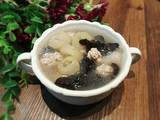 海参木耳肉丸汤的做法[图]