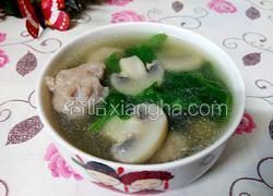 豆苗口蘑肉丸汤