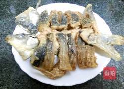 茄汁鲫鱼的做法图解3
