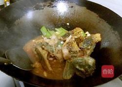 茄汁鲫鱼的做法图解5