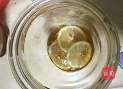  柠檬蜂蜜水的做法图解3
