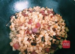 瑶柱腊肠瘦肉香菇萝卜饭的做法图解7
