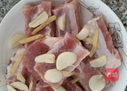 面包糠炸排骨的做法图解1