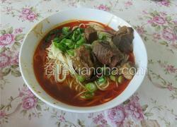 5分钟完成地道重庆小面牛肉面