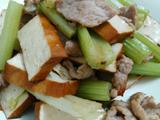 西芹豆干炒肉片