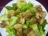 手撕包菜炒肉片