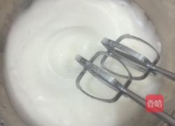 6寸心形戚风蛋糕的做法图解5