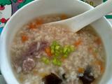 胡萝卜冬菇瘦肉粥