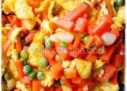 豌豆胡萝卜炒鸡蛋