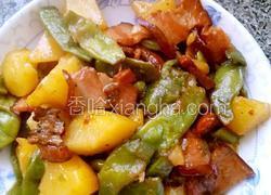 腊肉炖豆角土豆