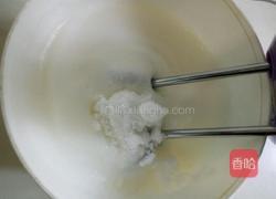 自制草莓卷的做法图解3