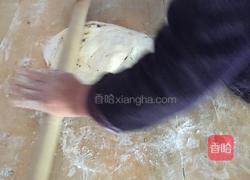 腊肉小葱千层饼的做法图解6