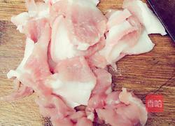 花菜炒肉的做法图解1
