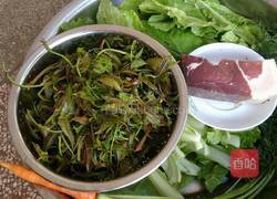 香椿鸡蛋炒饭的做法图解1
