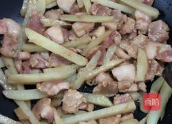 土豆炒肉的做法图解5