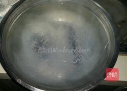 凉拌双椒菠菜粉丝的做法图解2