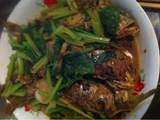 芹菜烧小黄鱼