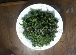 凉拌香香椿芽