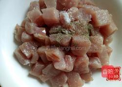 菠萝咕噜肉的做法图解2